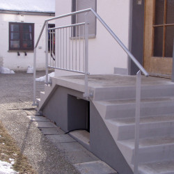 EGL 04